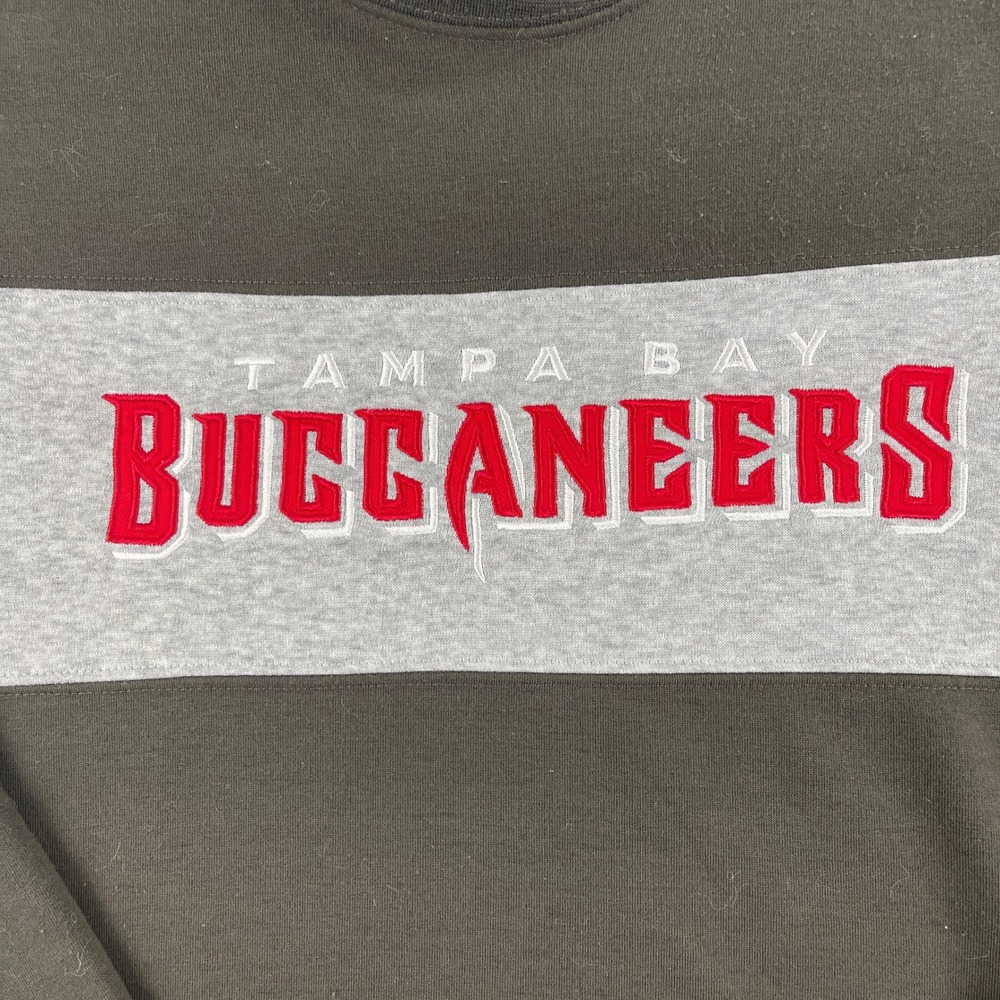 Tampa Bay Buccaneers NFL Men XL Black Colorblock Embroidered Fleece Sweatshirt - Picture 4 of 9